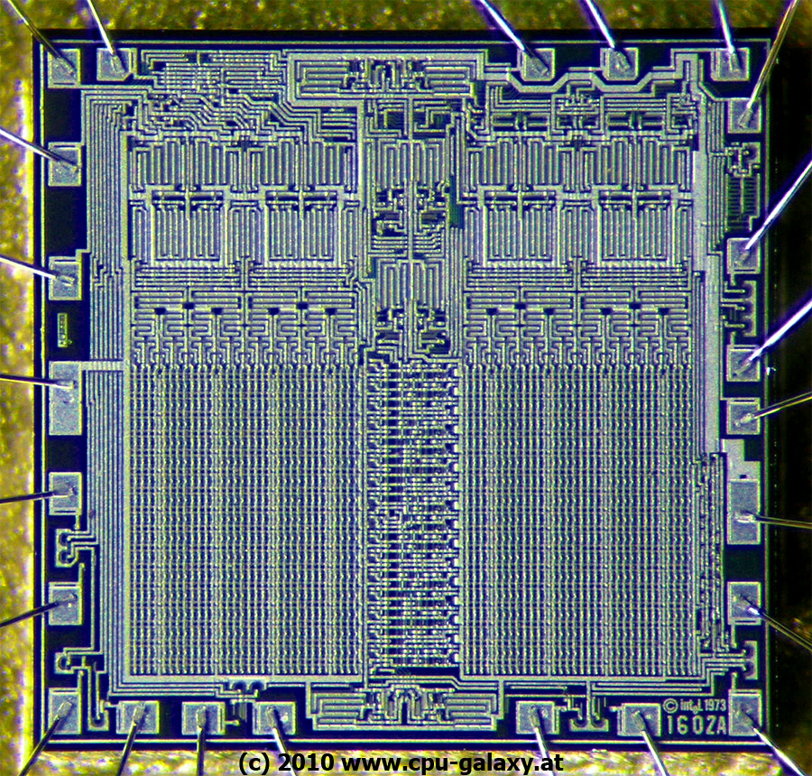 Puce Intel C1702A EPROM Vintage – Années 70 – Céramique Blanche Et Broches Dorées